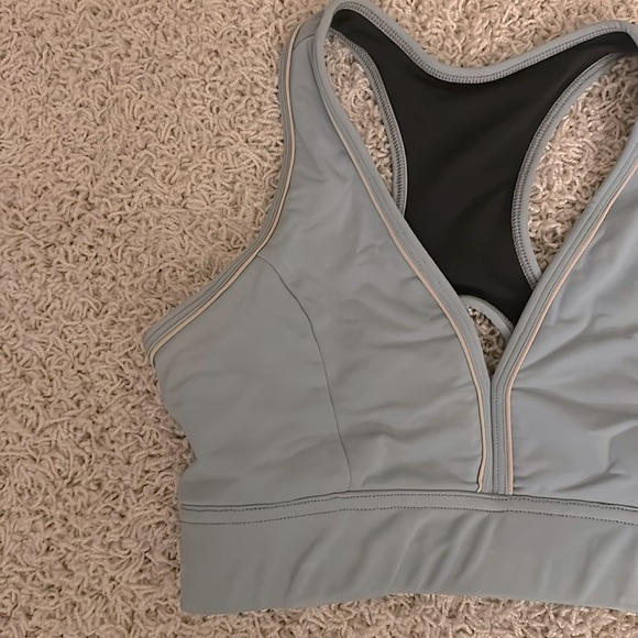 ONZIE Workout Set - Picture 9 of 10